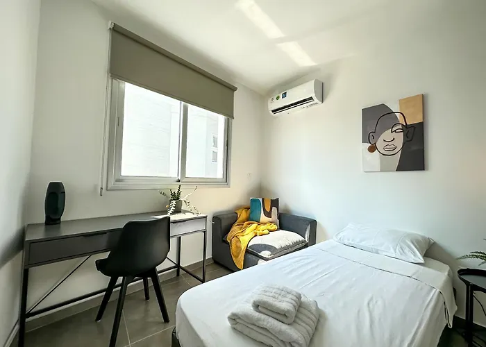 Vacation Mode Apartment
