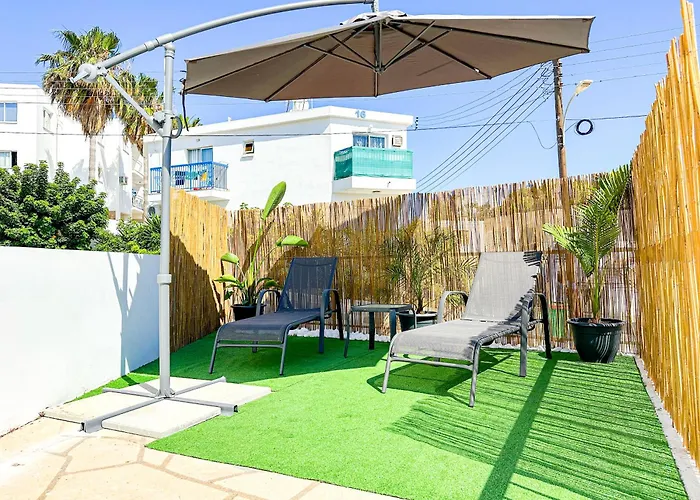 Vacation Mode Apartment